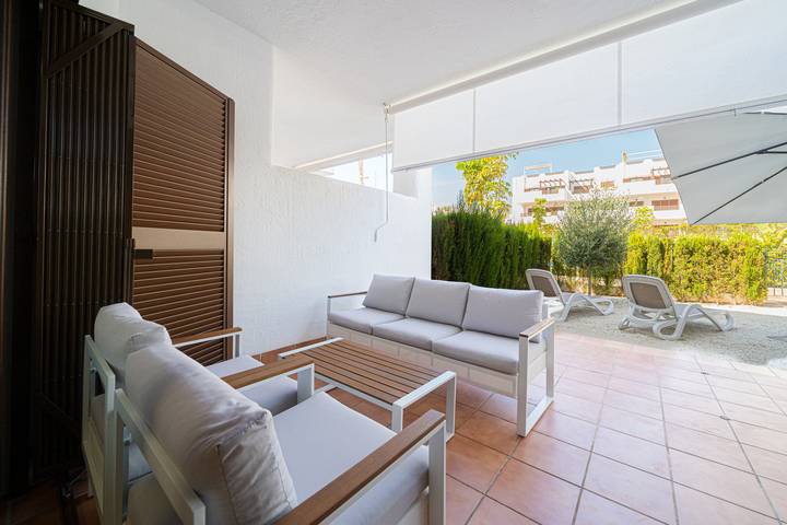 Apartamento para 4 personas, con Terraza además de Jardín y Piscina en Pulpí