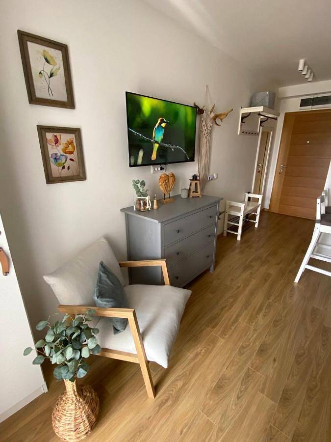 Ferienwohnung für 3 Personen, mit Terrasse und Ausblick in Zlatibor