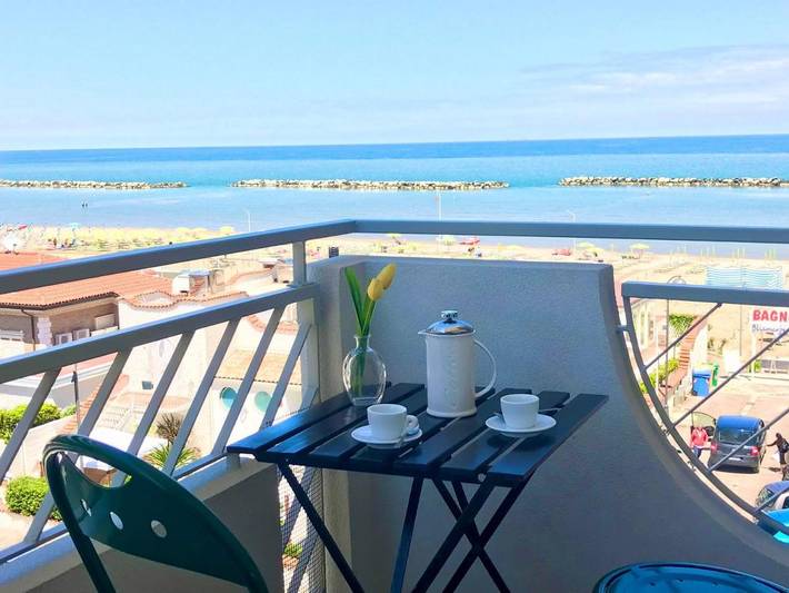 Appartamento per 6 persone, con Balcone e Terrazza nonché Panorama a Igea Marina
