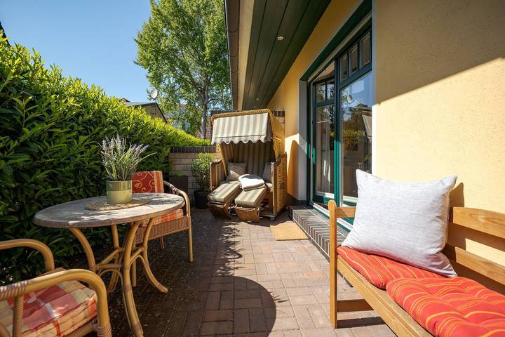 Komfortable Ferienhaushälfte für max. 6 Personen, Sauna, WLAN, Terrasse, Kamin in Prerow, Fischland - Darß - Zingst