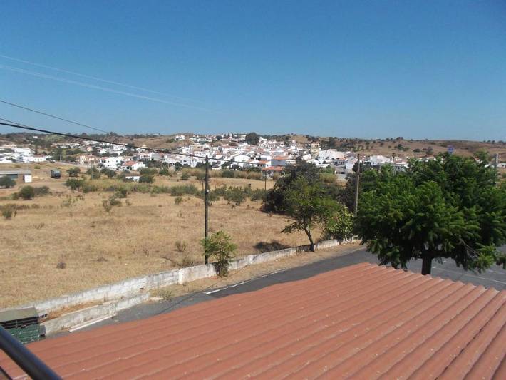Alojamiento y desayuno para 4 personas, con Balcón y Terraza además de Jardín y Vistas en Castro Marim - 2