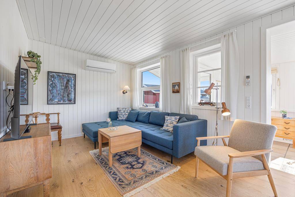 Gemütliches Ferienhaus mit Wintergarten für 4 Personen in Bjerregård in Hvide Sande, Holmsland Klit