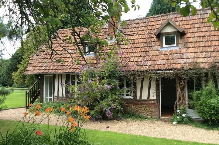 Gîte pour 6 personnes, avec jardin à Boulleville