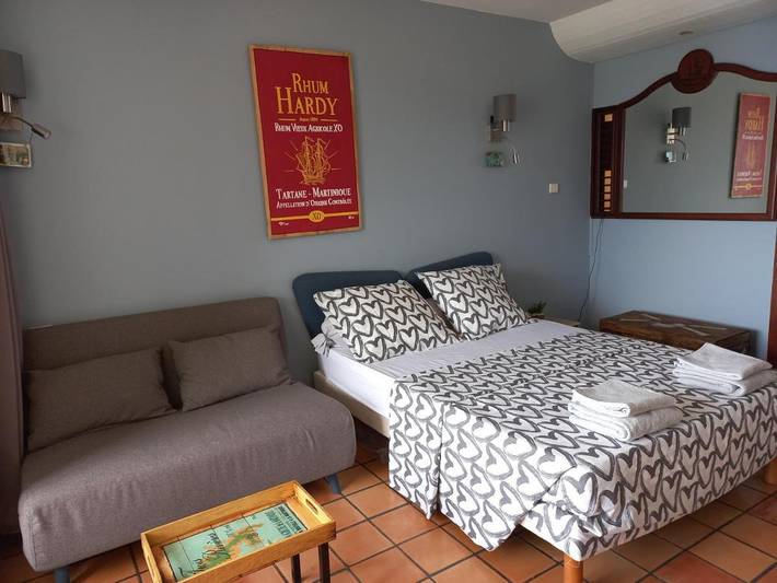 Gîte pour 3 personnes, avec piscine ainsi que jardin et vue dans Anse de Tartane - 3