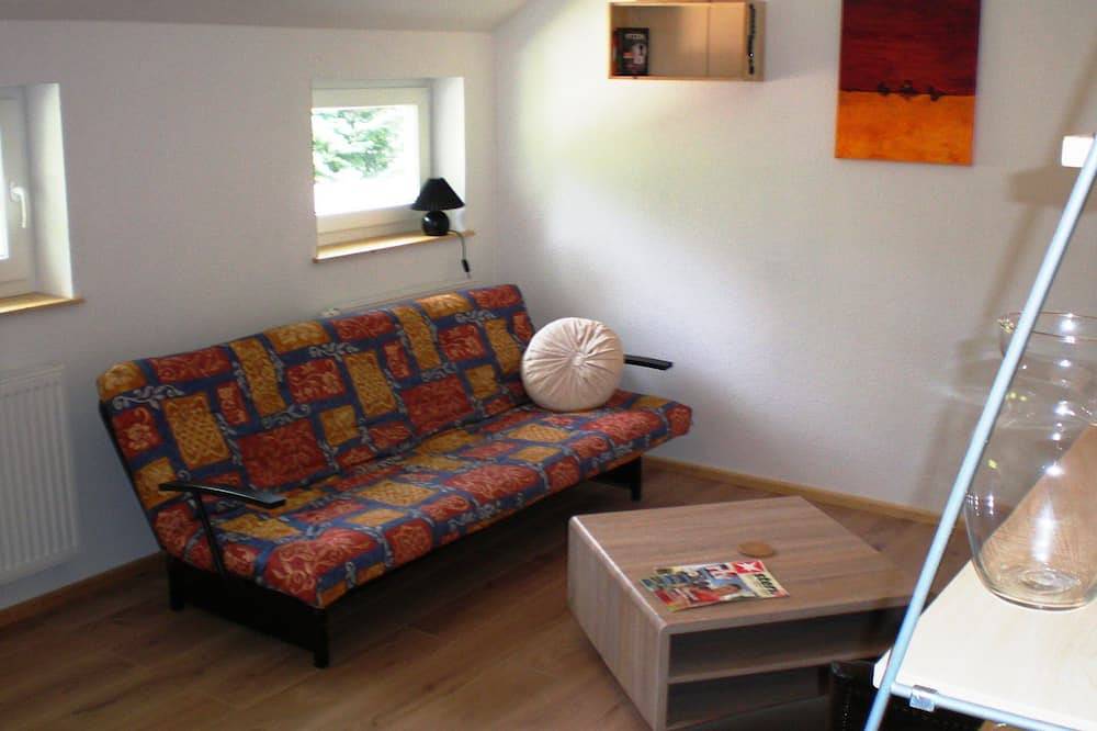 Ganze Wohnung, Moderne, vollausgestattete 2 Zikb Nichtraucher-Ferienwohnung in ruhiger Umgebung in Oldenburg, Niedersachsen