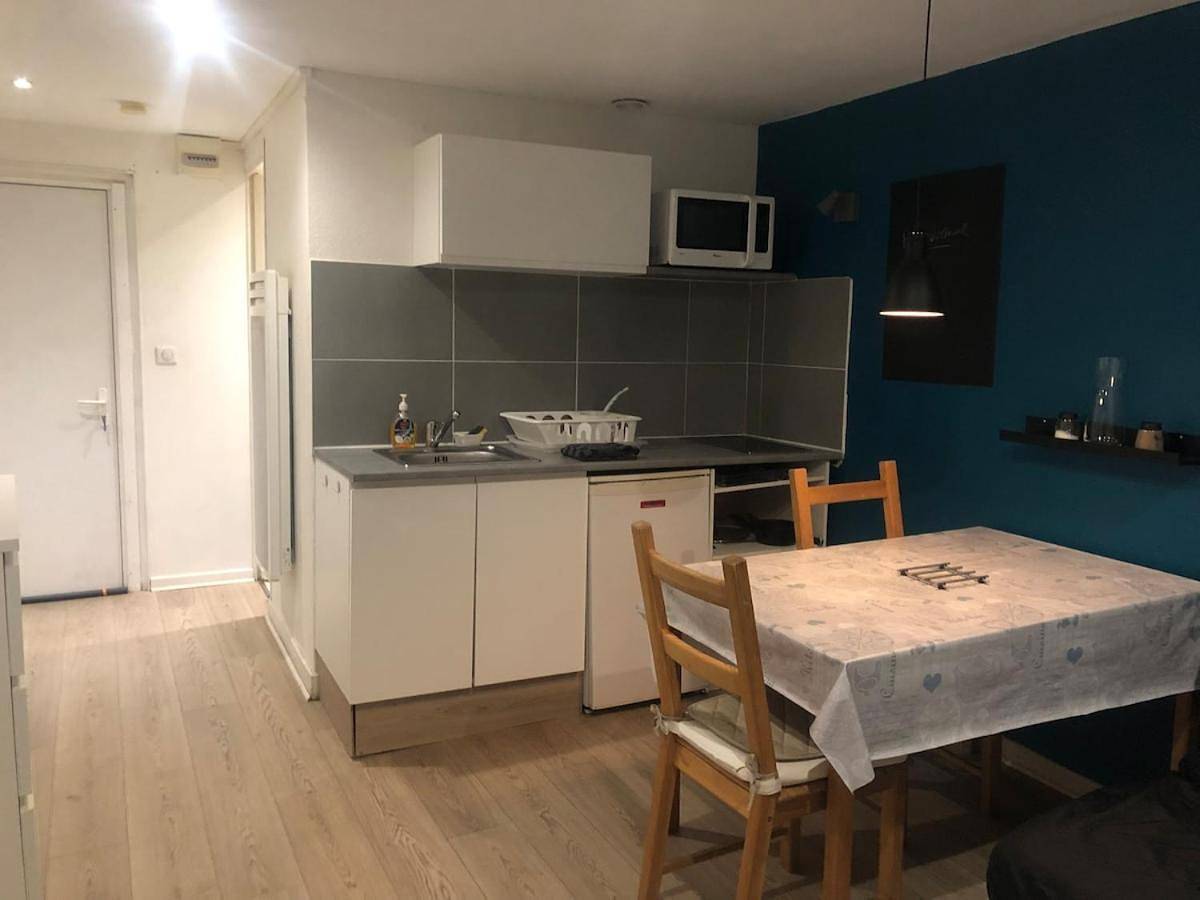 Appartement entier, Studio moderne tout équipé au pied des monuments in Le Puy-en-Velay, Haute-Loire