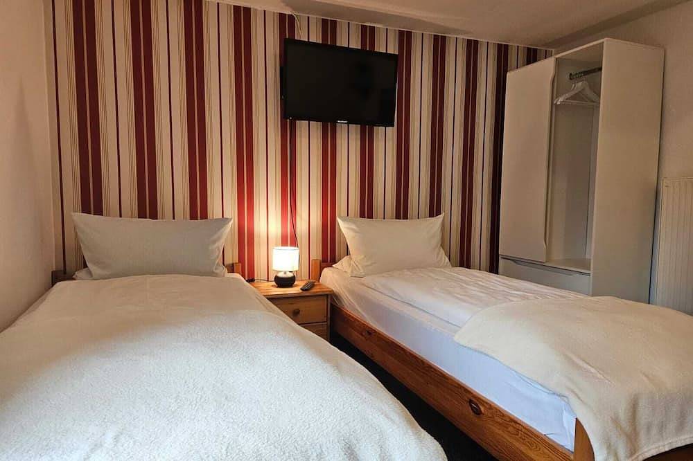 Ganze Wohnung, Neumis Ferienzimmer für 2 Gäste in Löbau, stadtnah - ruhig - erholsam in Oberlausitz Niederschlesien