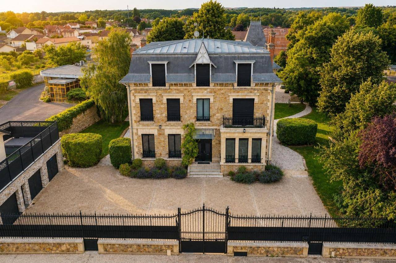 Maison de Maître en Champagne in Vitry-le-François, Marne