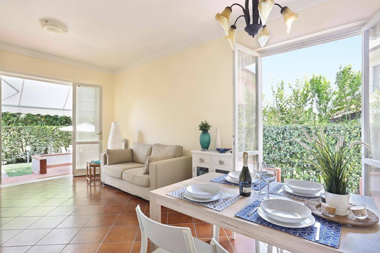 Three-Bedroom House in Marina di Pietrasanta, Pietrasanta