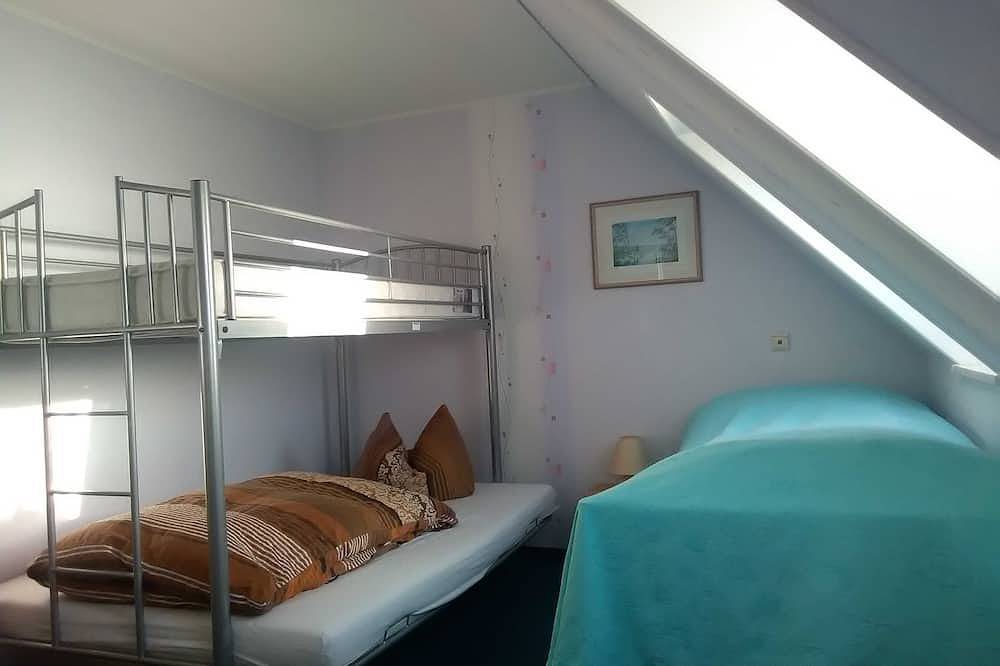 Ganze Wohnung, Ferienwohnung Hüttenhof Großleinungen - Ferienwohnung Hüttenhof in Sangerhausen, Harzvorland