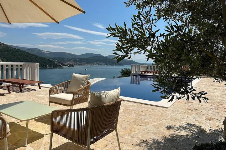 Villa für 16 Personen, mit Pool in Marina