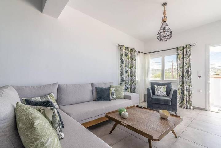 Gîte pour 6 personnes, avec balcon et vue dans Milatos Beach