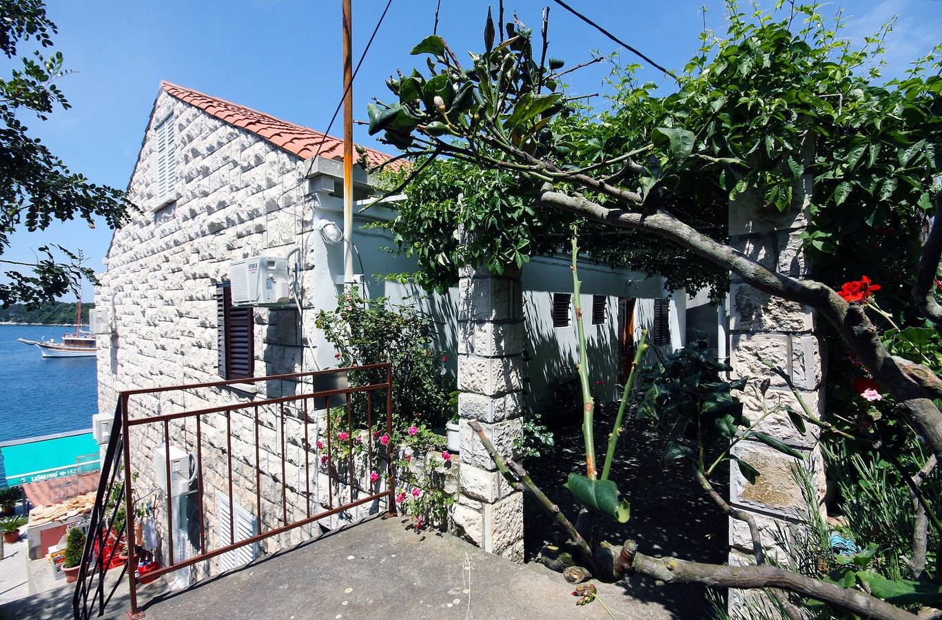 Zimmer mit Terrasse und Meerblick Pomena, Mljet S-4929-b in Pomena, Mljet