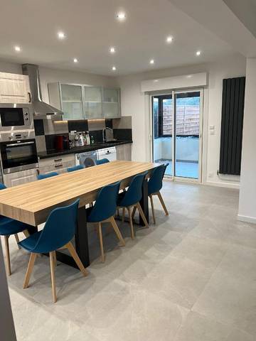 Gîte pour 8 personnes, avec terrasse et jardin à Mulsanne