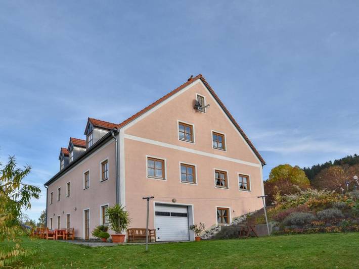 Ferienhaus für 20 Personen, mit Sauna und Garten sowie Terrasse, mit Haustier - 1