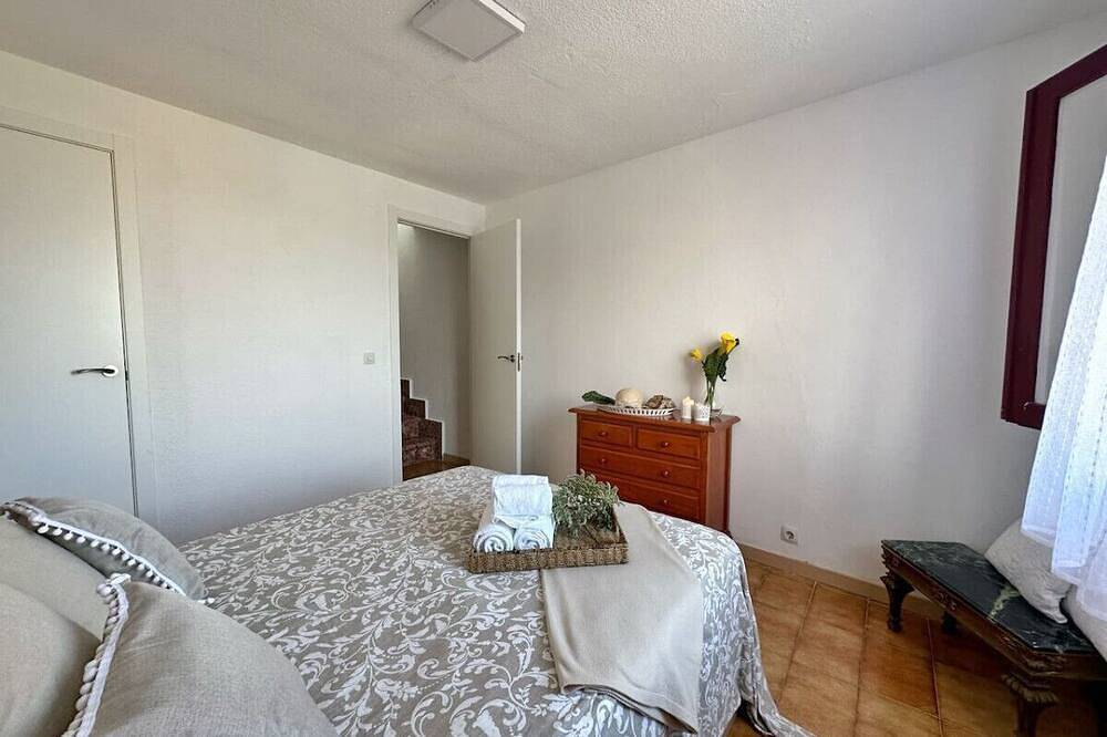 Casa Rural Con Jardín Y Barbacoa - A Babor 20805 in Santiuste, Argoños