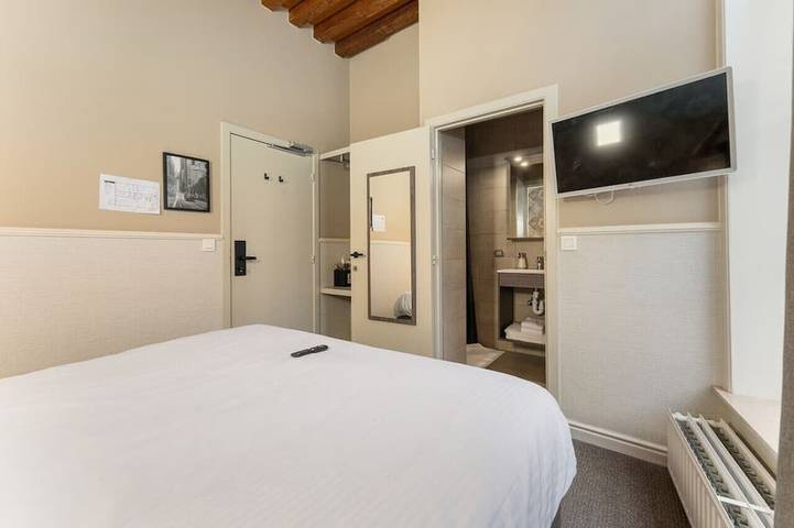 Historic Double Room in Bruges Center in Brügge, Westflandern