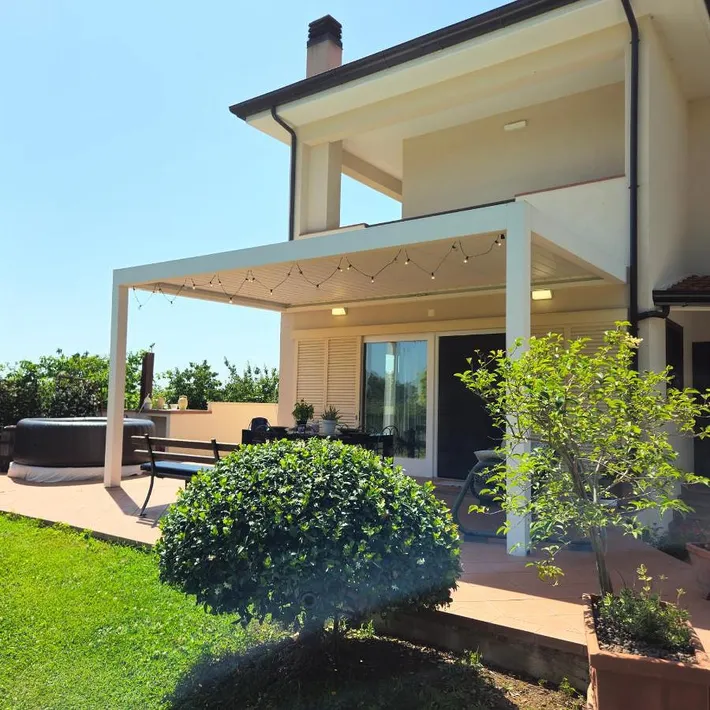 Ferienwohnung für 2 Personen, mit Pool und Garten sowie Whirlpool - 1