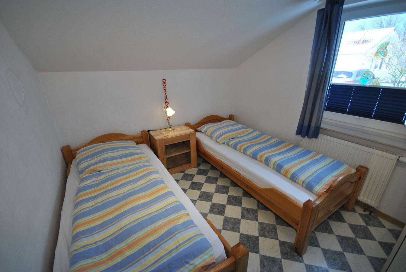 Gemütlich eingerichtetes Ferienhaus im Ferienpark Seeland in Otterndorf, Cuxland