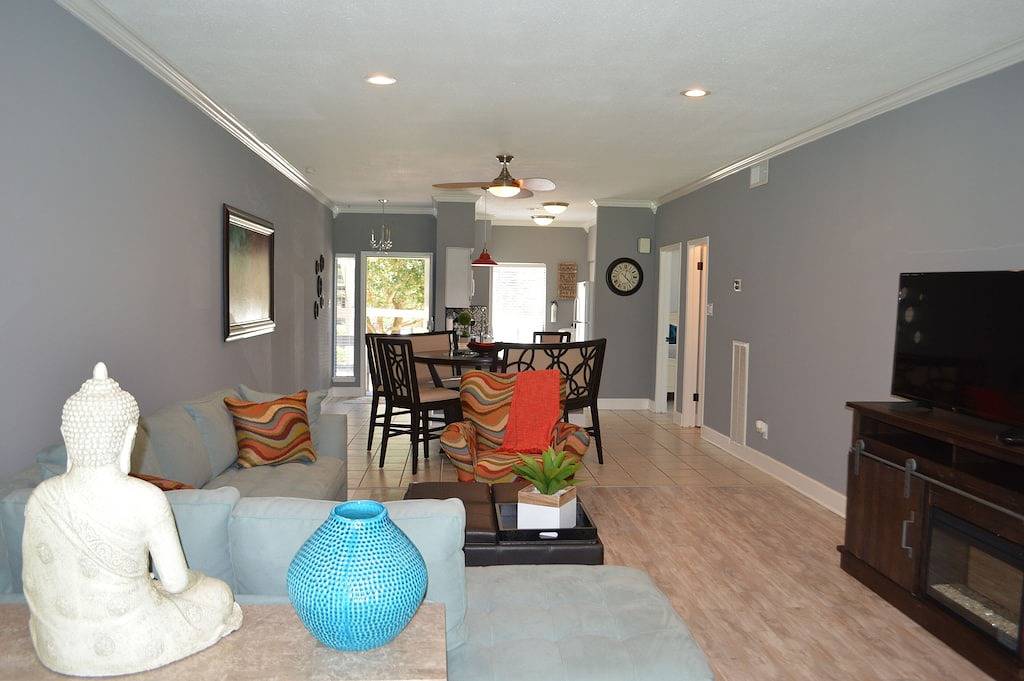 Ganze Wohnung, Schöne 2/2 Wohnung in Lake Conroe • 6 Personen in Lake Conroe