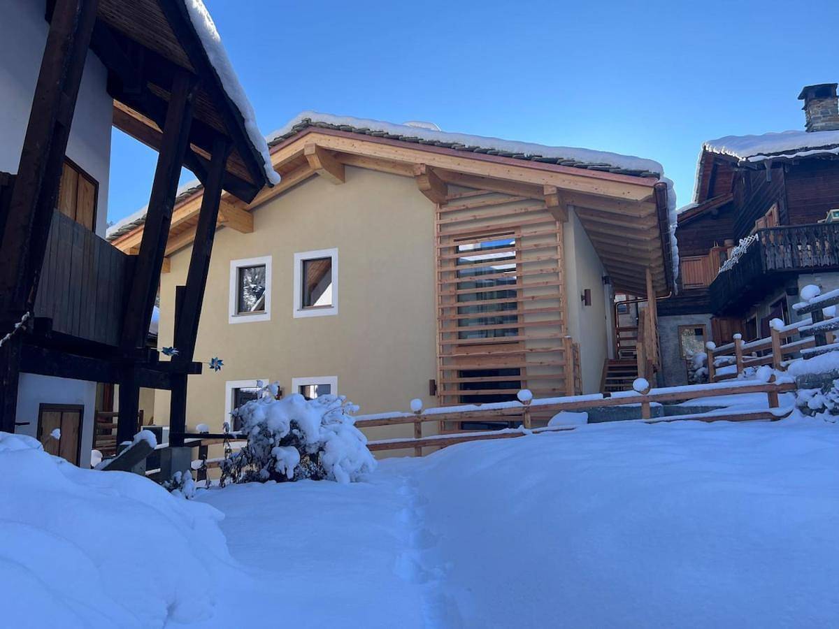 Appartement entier, Maison Ginclo' in Champoluc, Ayas