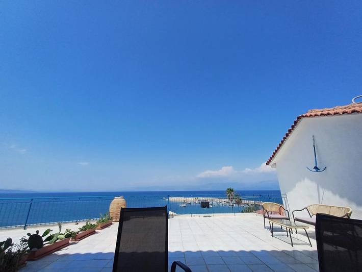 Vakantiewoning voor 4 personen, met terras en uitzicht in Koroni