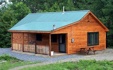Log Cabin for 16 Guests in Maine, USA, Picture 3