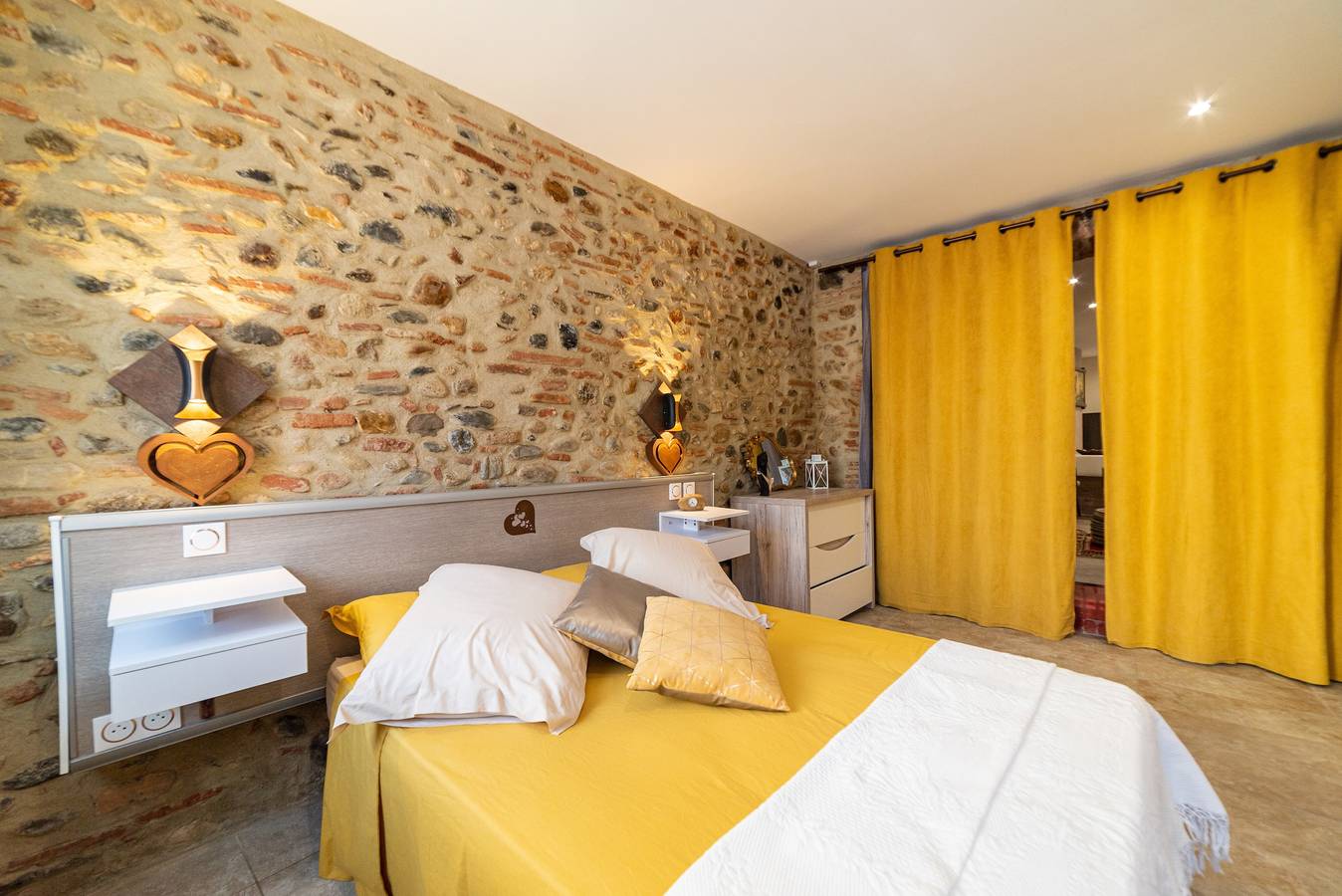 Appartamento intero, Appartamento 'Plaisir Des Pierres' con terrazza privata e Wi-Fi in Rivesaltes, Costa mediterranea (Francia)