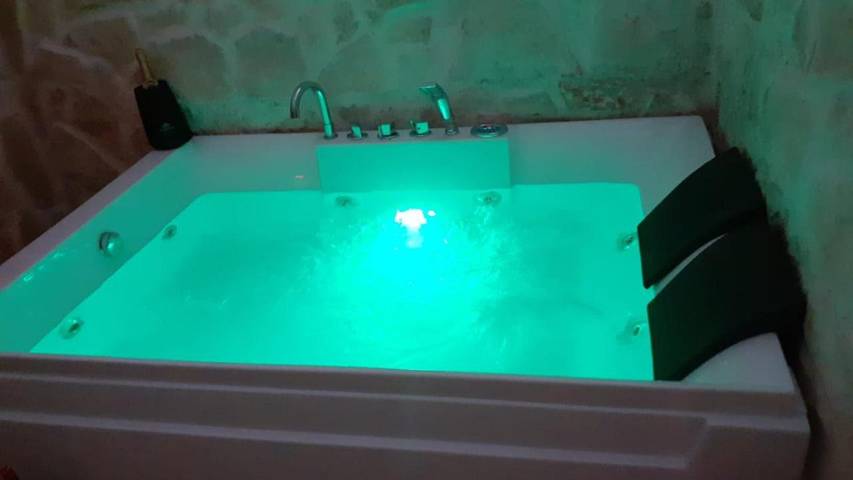Appartement de vacances pour 3 personnes, avec jacuzzi et jardin - 1