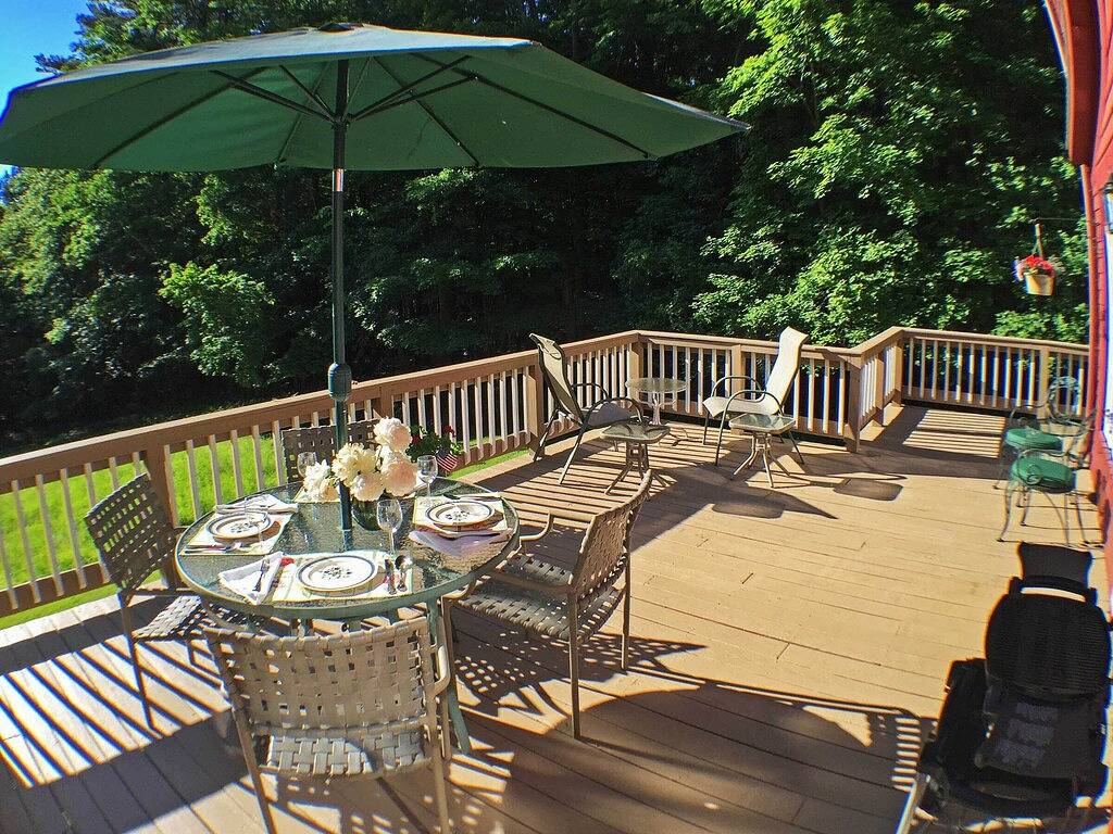 Ruhige 3Br Stockbridge House w / Private Deck in Stockbridge, Berkshire County