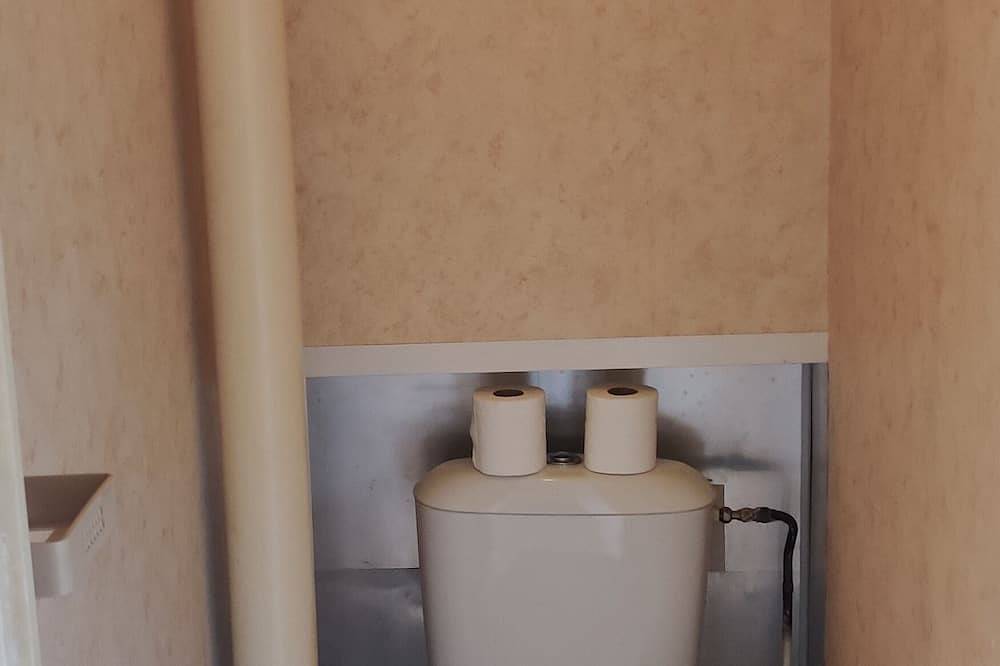 Apartamento entero, Comfortable studio with balcony in Chatel Guyon in Châtelguyon, Parque Natural Regional Volcans d'Auvergne