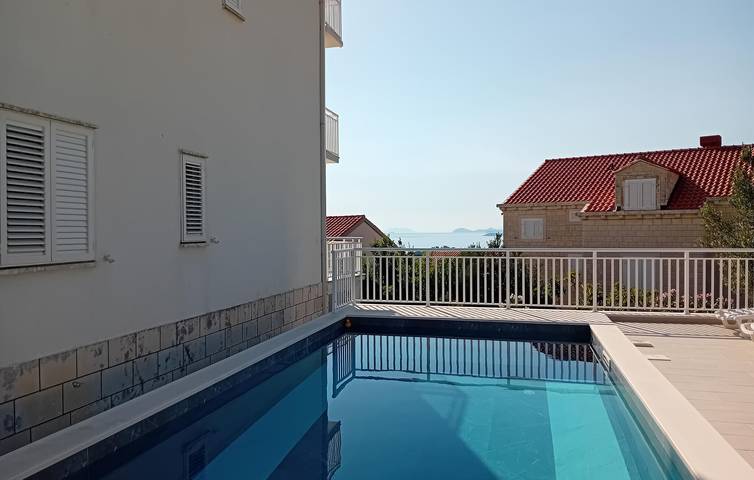 Ferienwohnung für 8 Personen, mit Terrasse und Pool, mit Haustier - 1