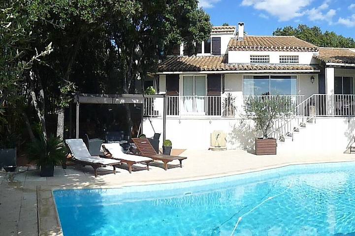 Location de vacances pour 6 personnes, avec Terrasse ainsi que Jardin et Sauna à Saint-Gély-du-Fesc