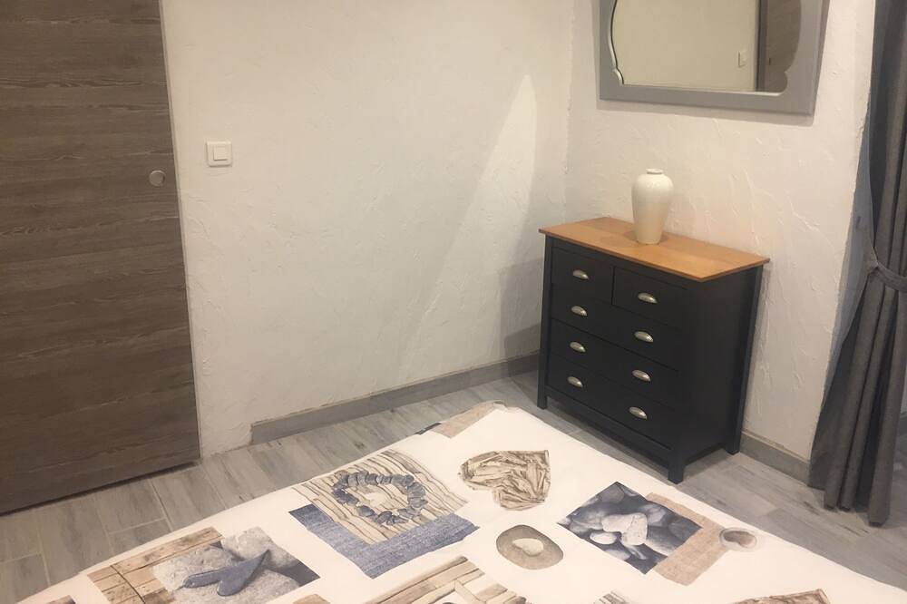 Ganze Wohnung, Charmante historische Stadtwohnung 4 Personen in Vence, Cannes und Umgebung