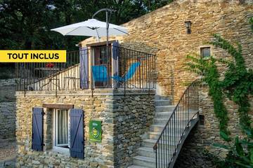 Gîte pour 2 personnes, avec jardin ainsi que terrasse et piscine à Pont-de-Barret