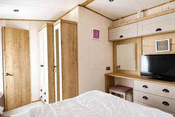 Bungalow for 6 People in Waveney District, Suffolk, Photo 2