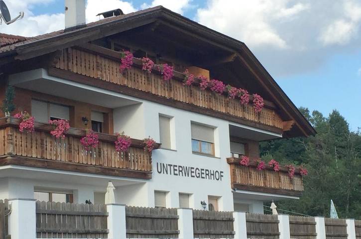 Ferienwohnung für 4 Personen, mit Balkon und Terrasse sowie Ausblick in Hafling - 3