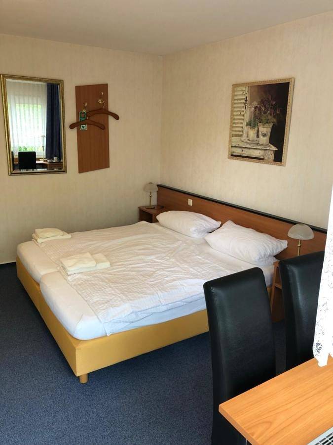 Hôtel pour 2 personnes, avec vue ainsi que terrasse et jardin à Kerpen - 3