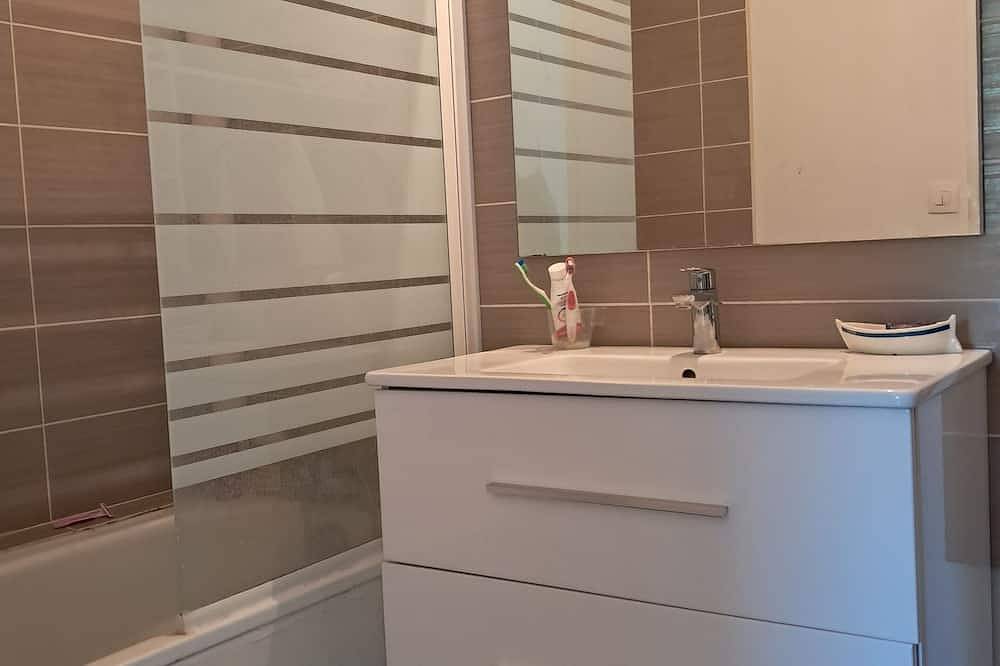 Entire apartment, El Catalane in Avon (Seine-et-Marne), Seine-et-Marne