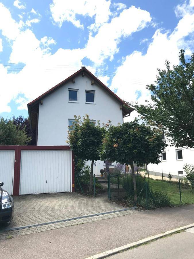 Ferienwohnung für 4 Personen, mit Terrasse und Garten sowie Ausblick in Günzburg - 3