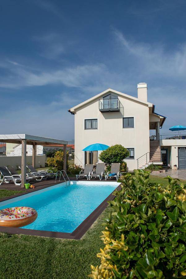 Location de vacances pour 5 personnes, avec piscine ainsi que jardin et vue dans Castelo do Neiva - 4