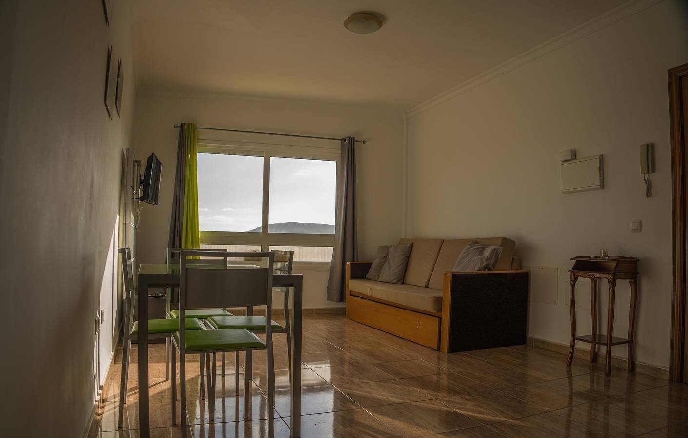 Maison de vacances « Apto Luminoso Lagos Del Cotillo » avec vue sur la montagne et Wi-Fi in El Cotillo, La Oliva