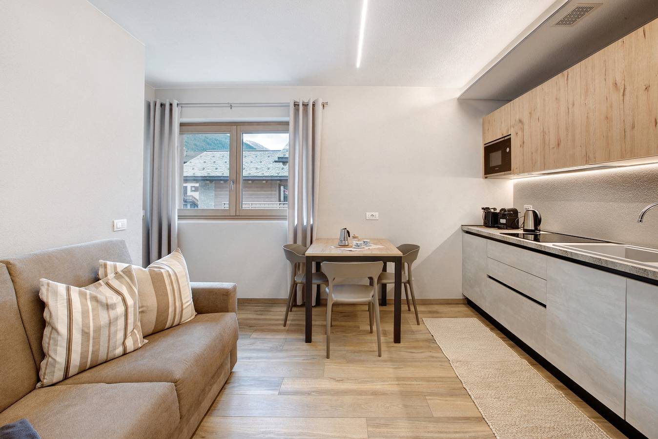 Ganze Wohnung, Ferienwohnung 'Soffio Livigno' mit Gemeinschaftsgarten, Balkon und Wi-Fi in Livigno, Veltlin