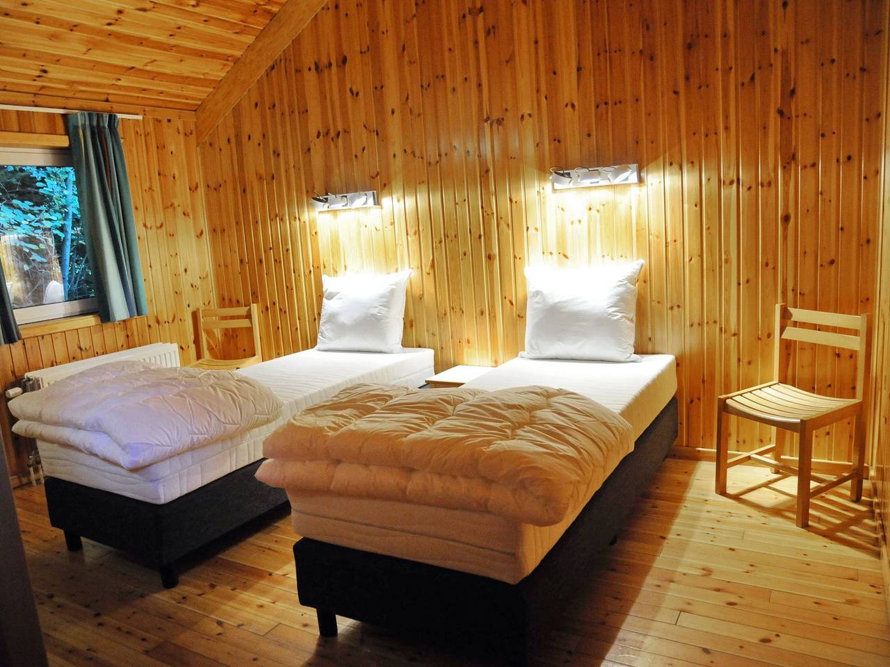 Dom wakacyjny w Vielsalm z widokiem na jezioro in Vielsalm, Bastogne