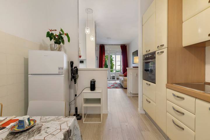 Appartement entier, Appartement « Guest House Nuvola » avec jardin commun, Wi-Fi et climatisation in Lucino, Montano Lucino