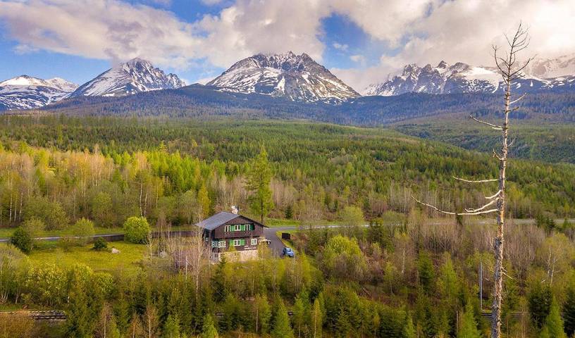 Dom dla 15 osób, z sauna i ogród oraz widok w Stary Smokowiec