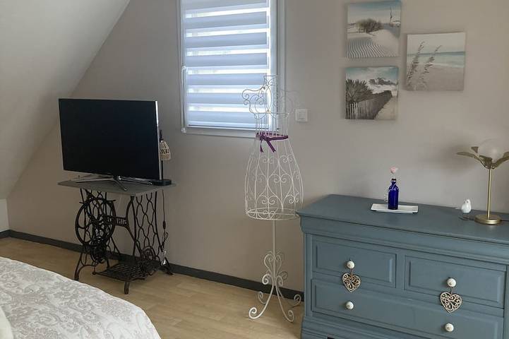 Location de vacances pour 6 personnes, avec terrasse et jardin à Plounéventer - 4