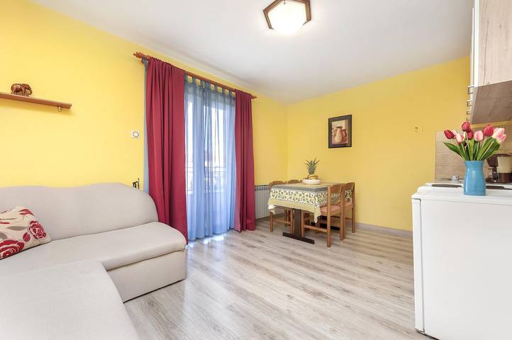 Apartamento entero, Apartamento de vacaciones para 2 personas con jardín in Rovinj (Istria), Rovinj