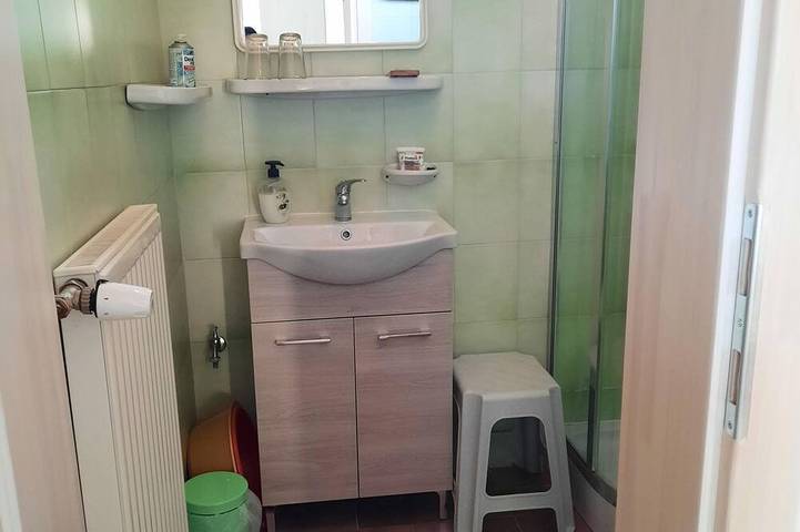 Ganze Wohnung, In Bük im Parterre mit Garten in Bük, Komitat Eisenburg