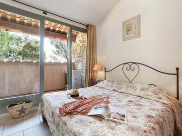 Maison De Vacances pour 4 Personnes dans Gordes, Parc naturel régional du Luberon, Photo 1